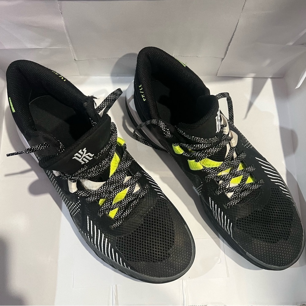 Nike Kyrie Flytrap 5 Black Cool Grey Basketball S… - image 2